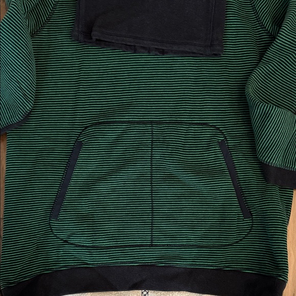 lululemon athletica Green and Navy Striped Sweatshirt - Picture 2 of 6